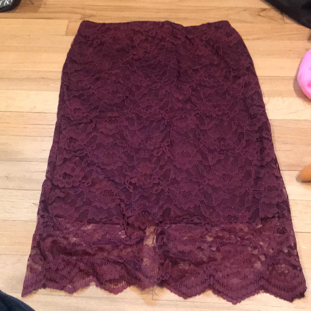 Mossimo Lace skirt